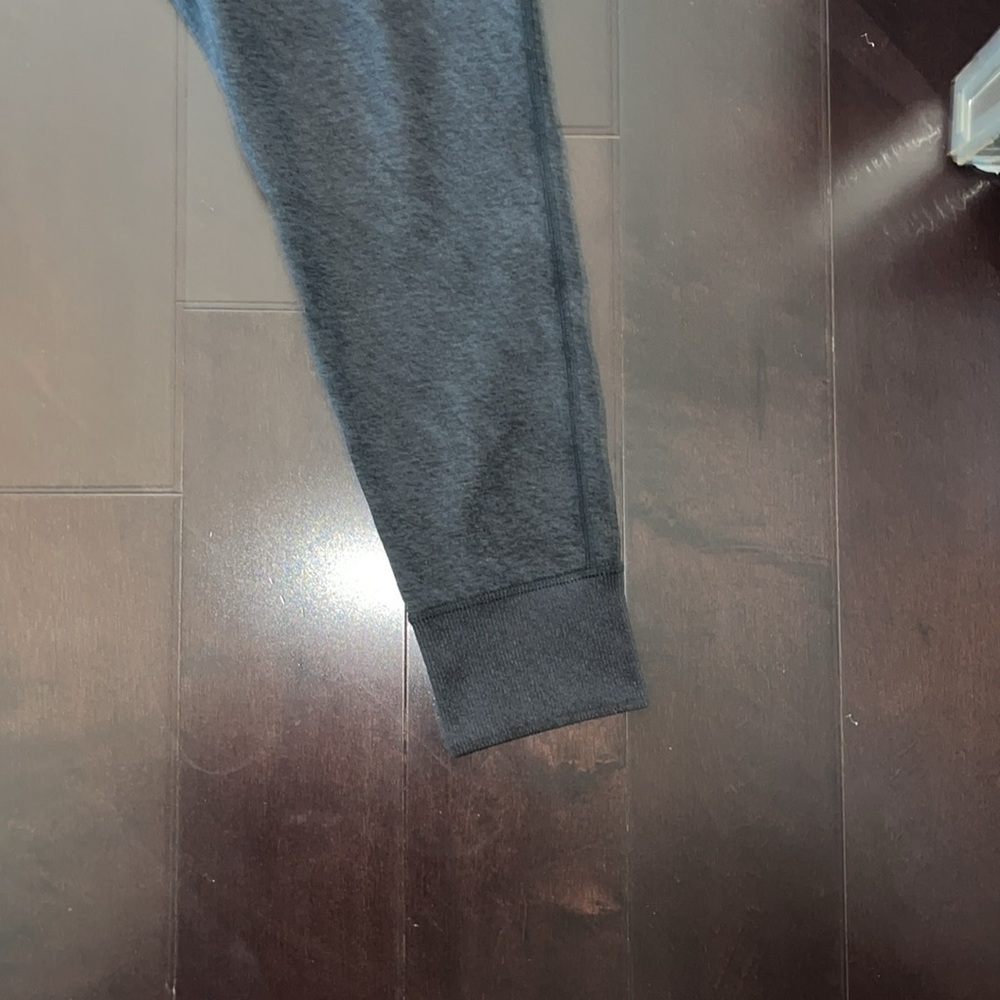 Zelle Joggers Gray Size XL. Excellent Condition. NWOT - Picture 3 of 8
